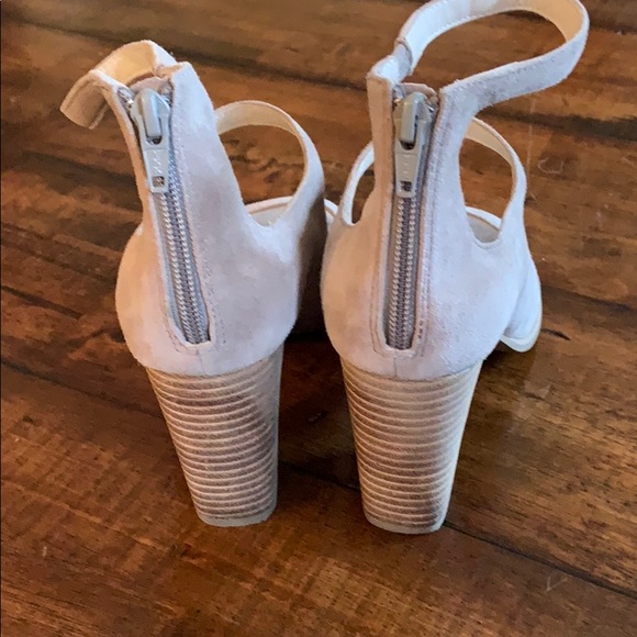 Seychelles Suede Heels - Picture 3 of 6